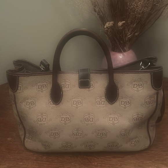 Dooney & Bourke Donegal Crest Tote with Strap - Picture 5 of 15